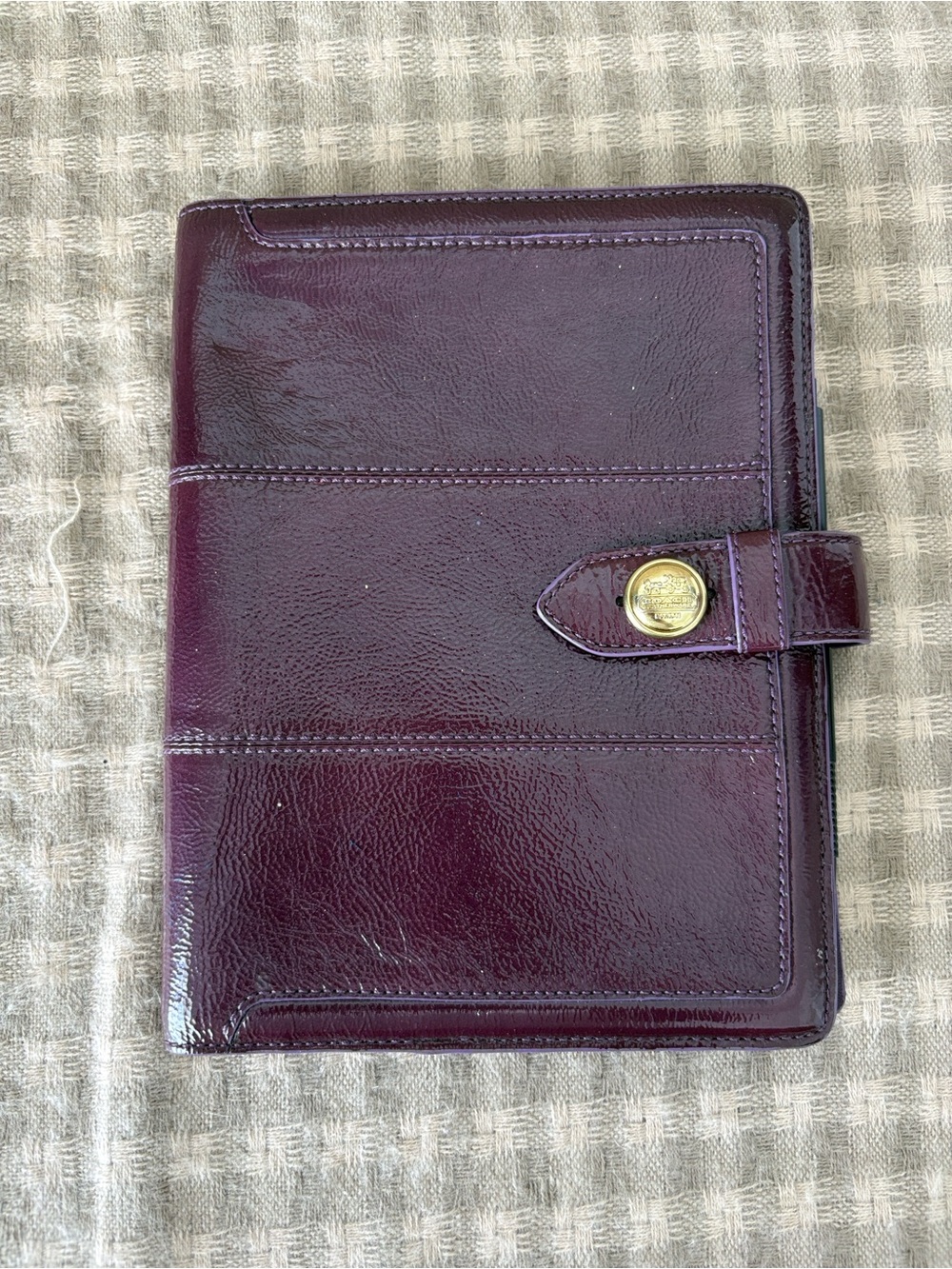 VINTAGE COACH PLUM LEATHER AGENDA PLANNER